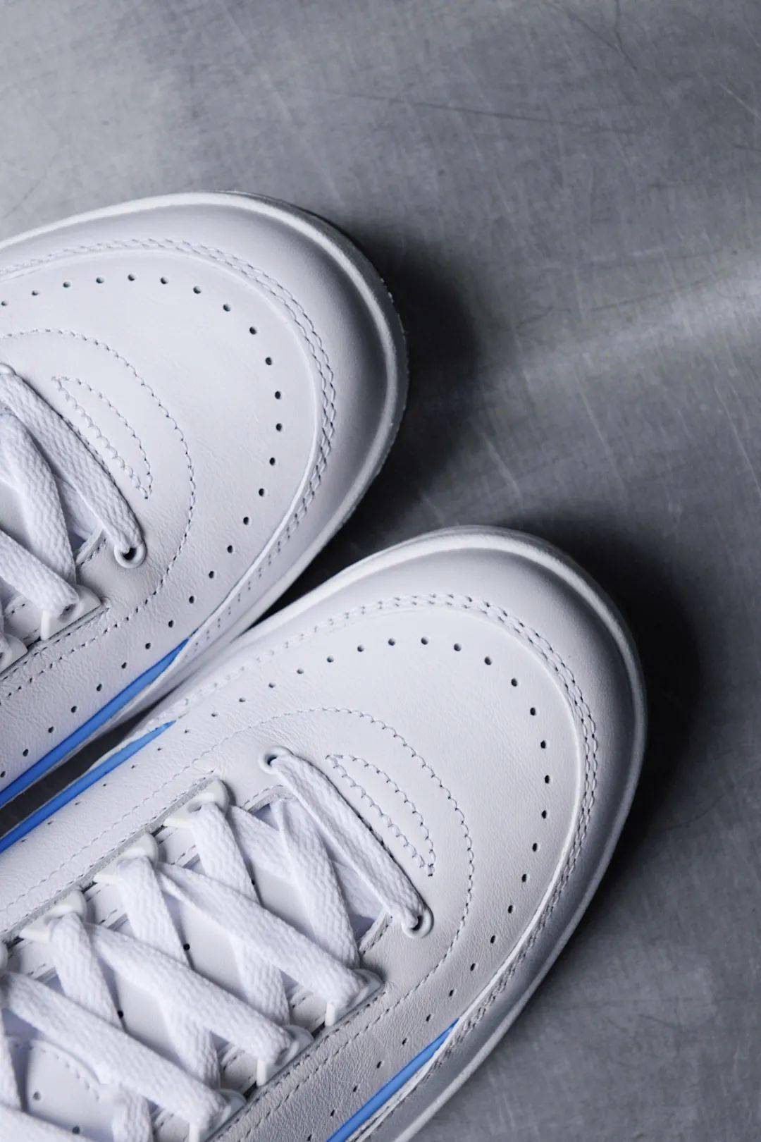 air jordan 2 retro low university blue