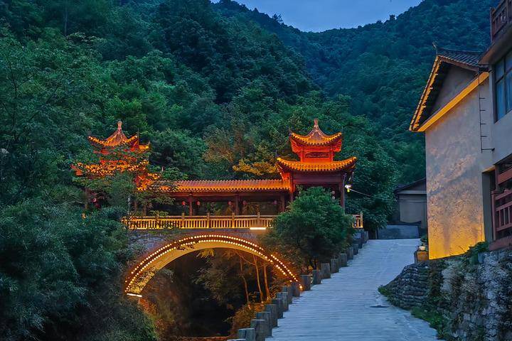 陇原乡村绽放"美丽经济"——甘肃夏季乡村旅游一线见闻_朱家沟_陇南市