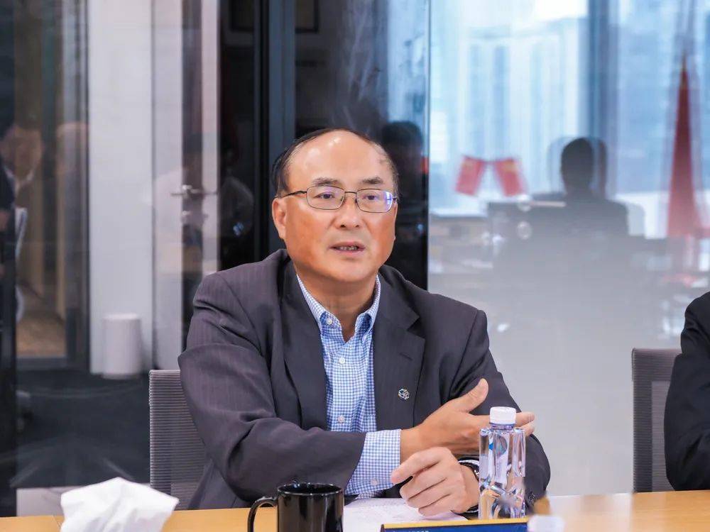 广州校友会会长,北京竞天公诚律师事务所高级合伙人赵淑洲,财会1985级