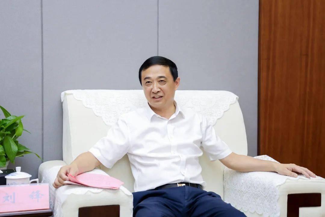 刘锋:进一步加强交流合作 向世界讲述景德镇故事_李大宏_陶瓷_大公