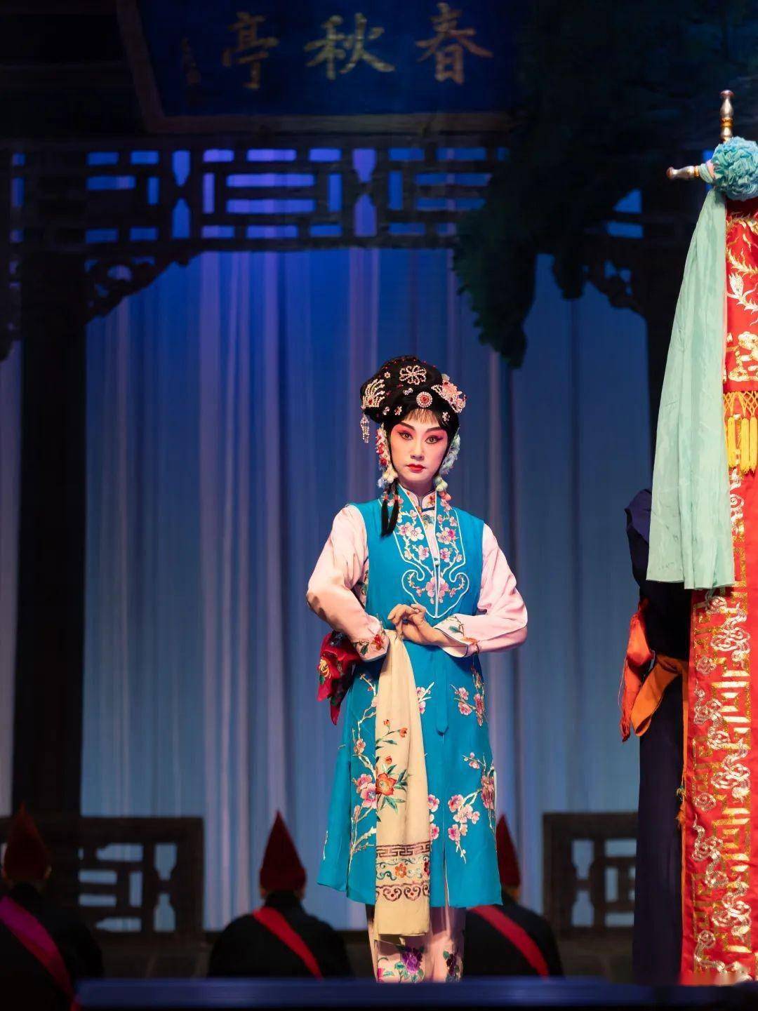 国家京剧院报道:火炎焱燚!李海燕领衔《锁麟囊》淄博火热上演.