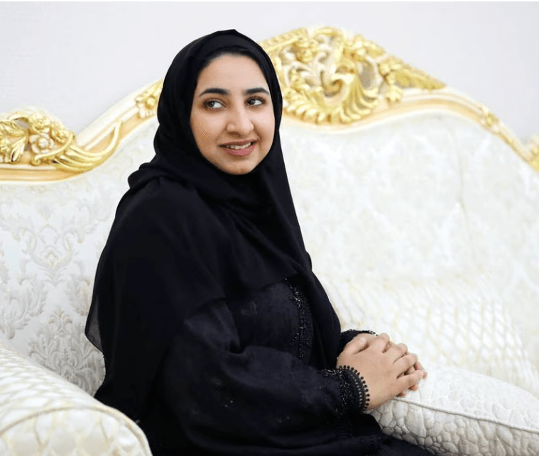 26岁的阿联酋人苏海拉66哈马迪(suhaila al hammadi)正处于教学生涯