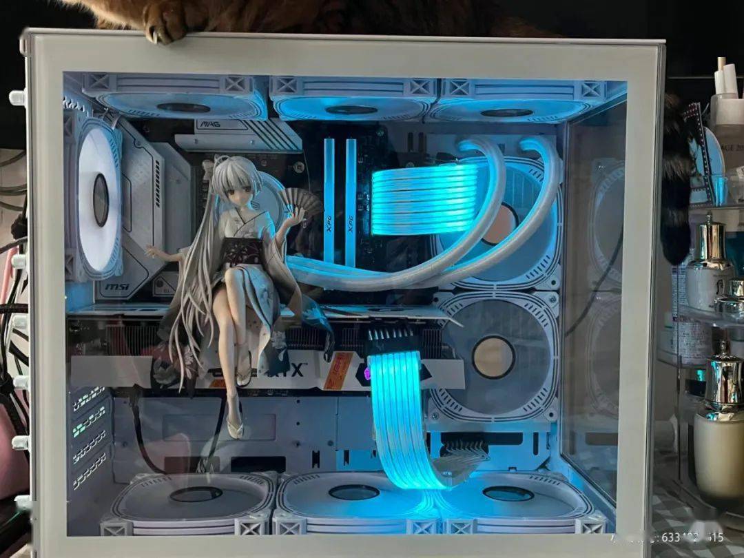 拼多多9块9包邮的雪乃手办,是怎么占领宅男机箱的?