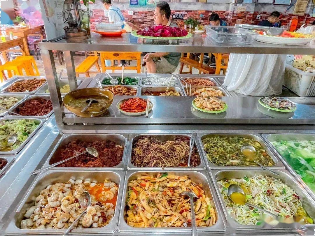 饱,管撑五花八门的饮料,小吃……酸梅汁,豆浆,果醋,柠檬水,凉虾快餐店