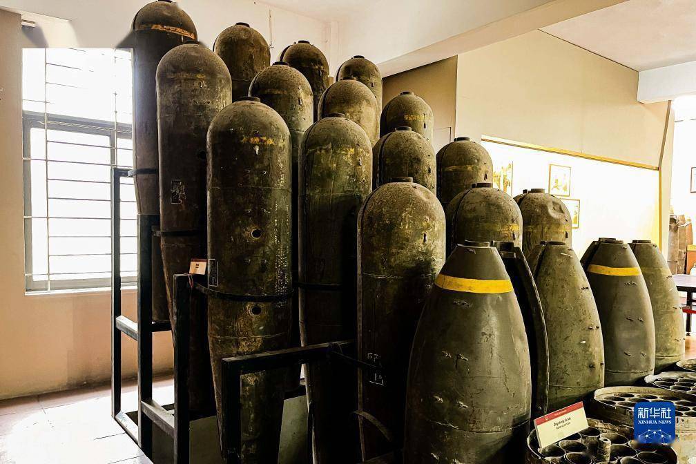 通讯:美军在越南投下的集束炸弹贻害至今_爆炸物_新华社_河内