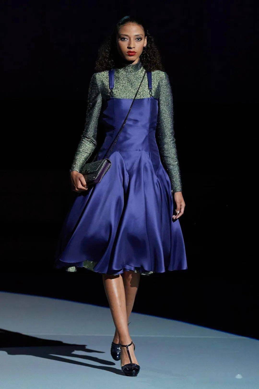 秀场| julien fournie 2023 秋冬高级定制时装秀_趋势_星标_设计