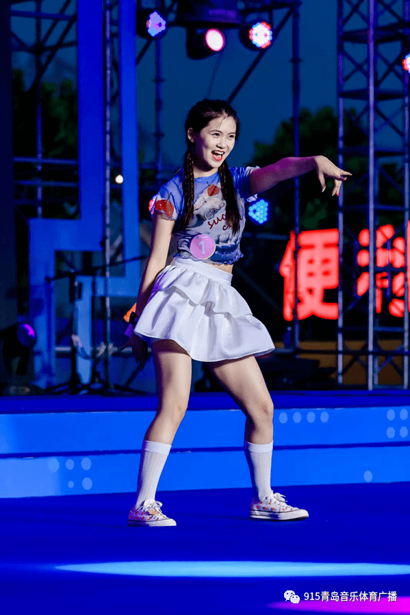 7月20日晚上,第33届青岛国际啤酒节啤酒欢乐女神暨啤酒节宣推官选拔赛