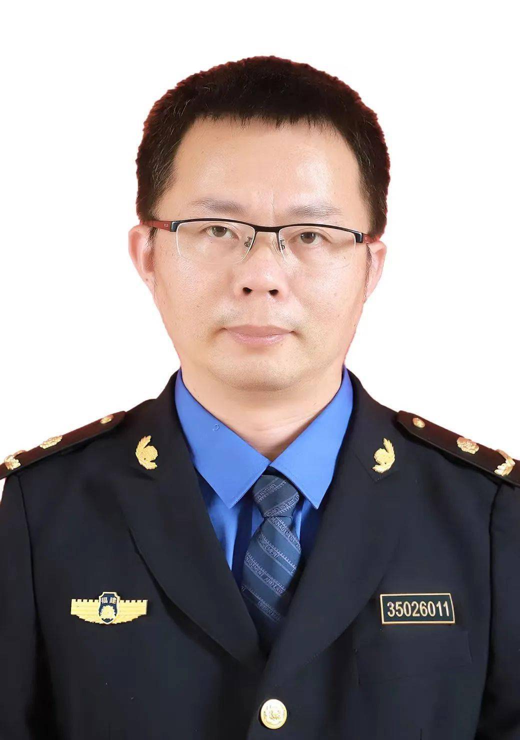 争优争先争效 鹭岛城管在行动