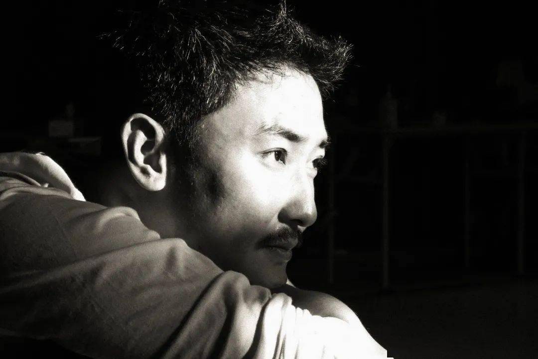 热搜上,存款5位数的男演员_周瑞_北京_机会