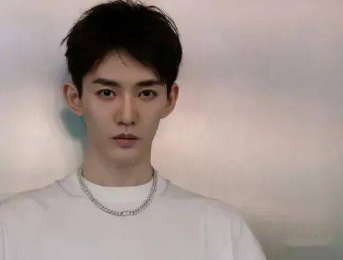 邓为爱play?oner年收入有多少?程潇许凯关系样?