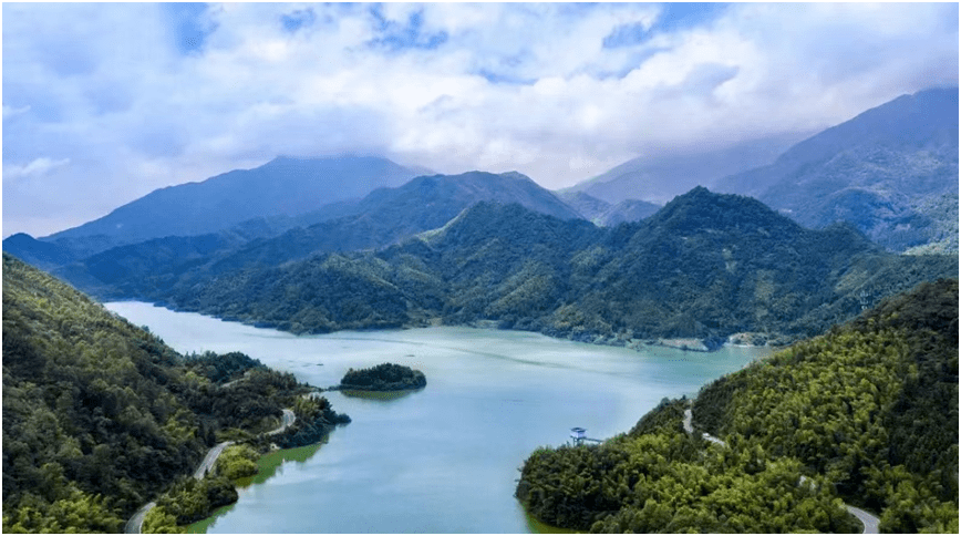 青阳将军湖风景区图片