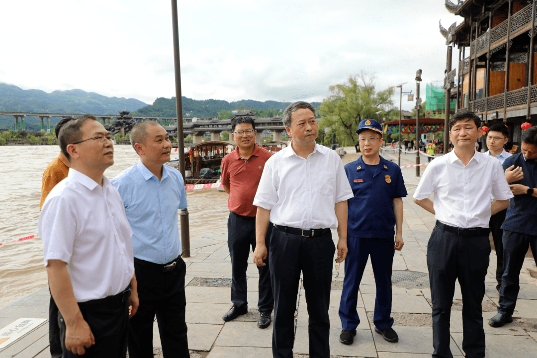 黔江区区长周恩海简历图片