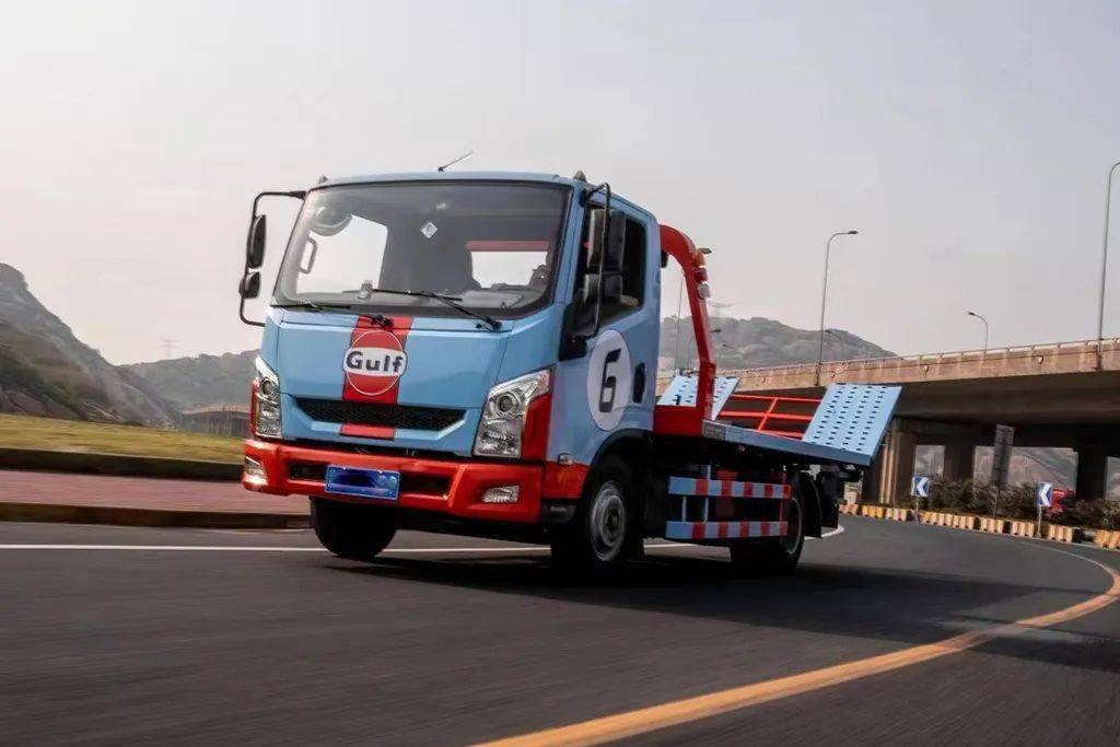 1/18海湾石油救援车,800就可以拿下,性价比直接拉满