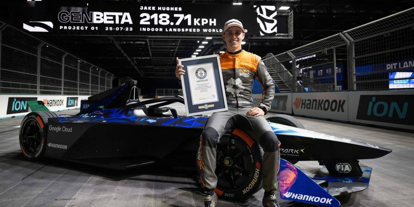 Formula E刷新室内赛道车速纪录 打破了保时捷Taycan创造的102.7英里/小时纪录