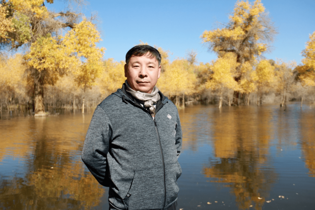 【当代诗人咏夏天·第五季】 张凤军 卷_诗词_新韵_大会