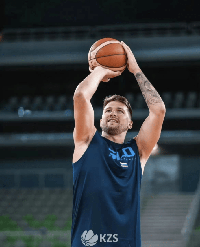 东契奇瘦了!生涯首次当选国家队队长!_比赛_减肥_体重