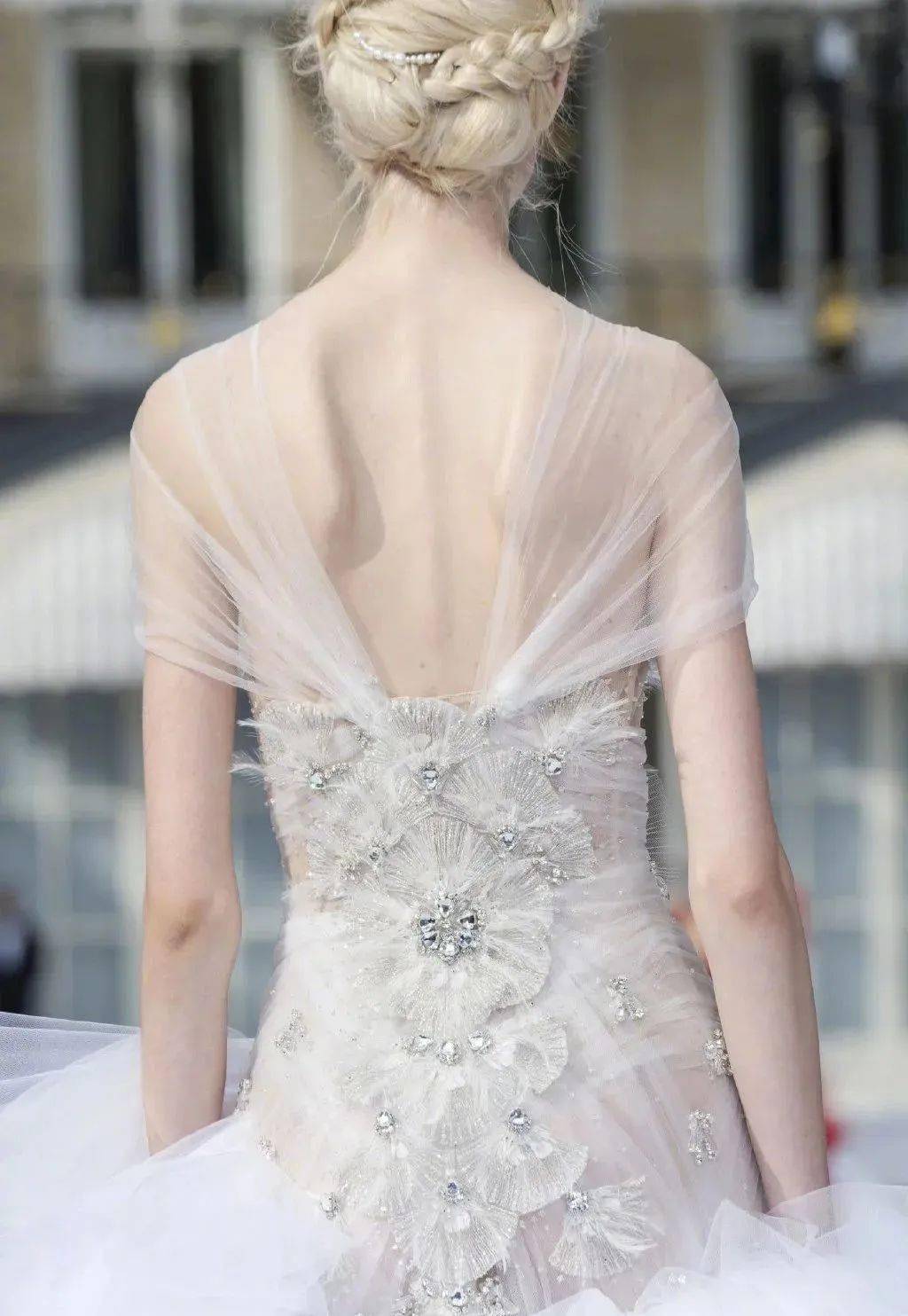 背部细节设计 | 50张美背设计,无法抗拒的细节之美~_素材_来源_海洋