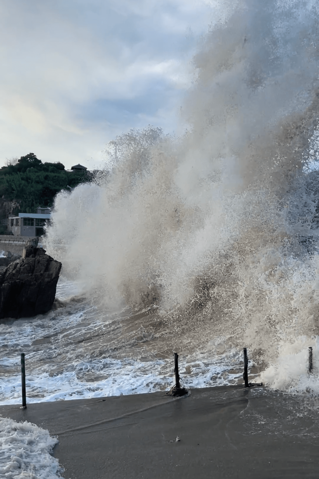 旅游_台风_街道