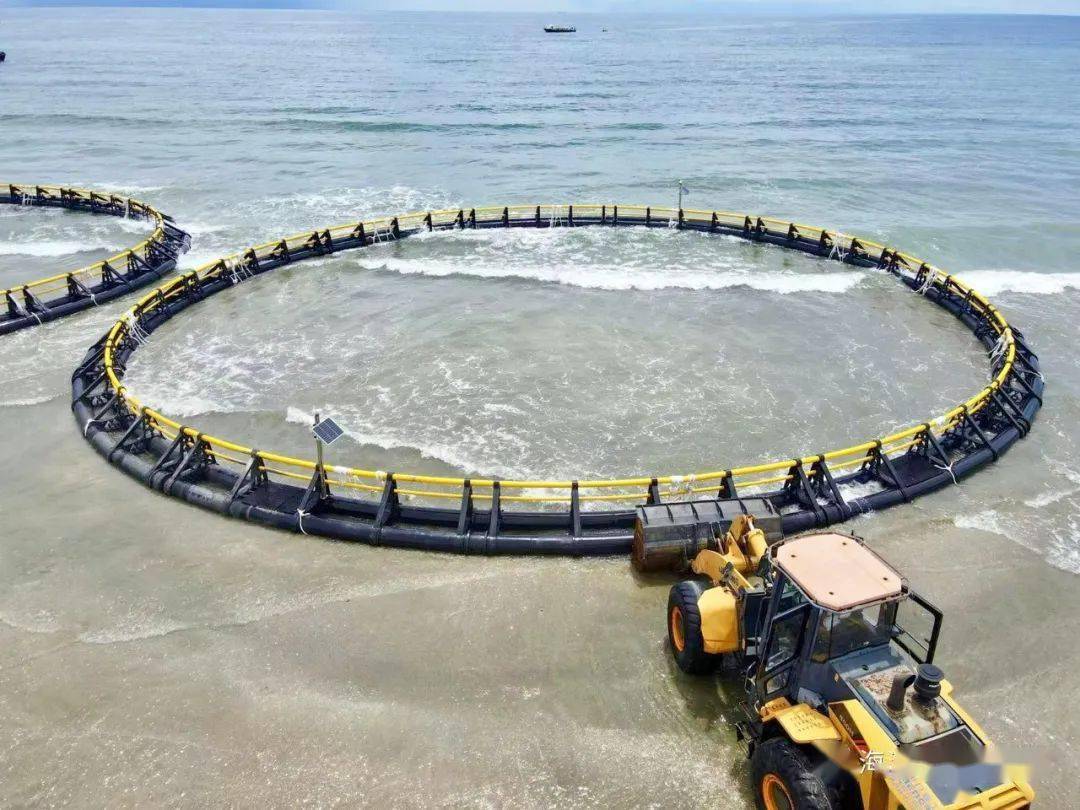 广东现代化海洋牧场首批加强型重力式深水网箱下水布设