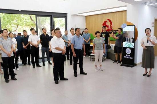 莒南县"讲故事,学理论"现场推进会议与会成员走进十字路街道_活动