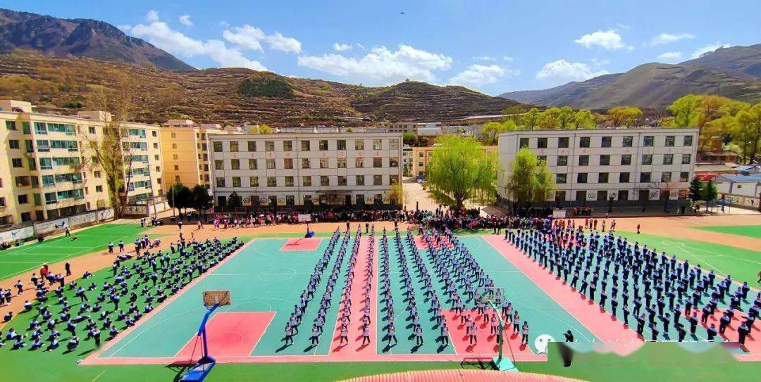 冶力关现有初中1所,为临潭县第三中学,是1973年成立的一所公办学校.