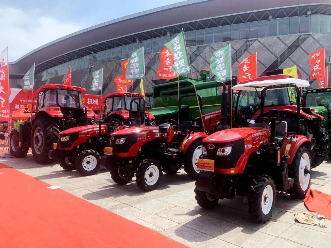 东方红lx2404-d,lx2204,me504,mf504,me704等大中马力轮式拖拉机都是