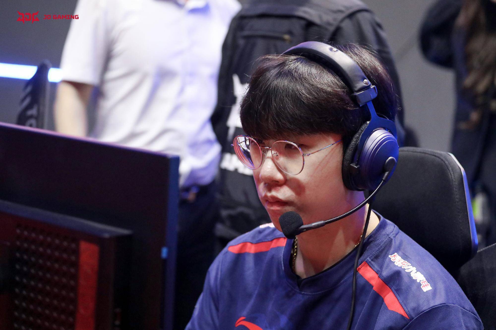 lol:jdg有趣的lpl夏季赛决赛数据,尺帝与"神"lpl冠军持平_比赛_选手