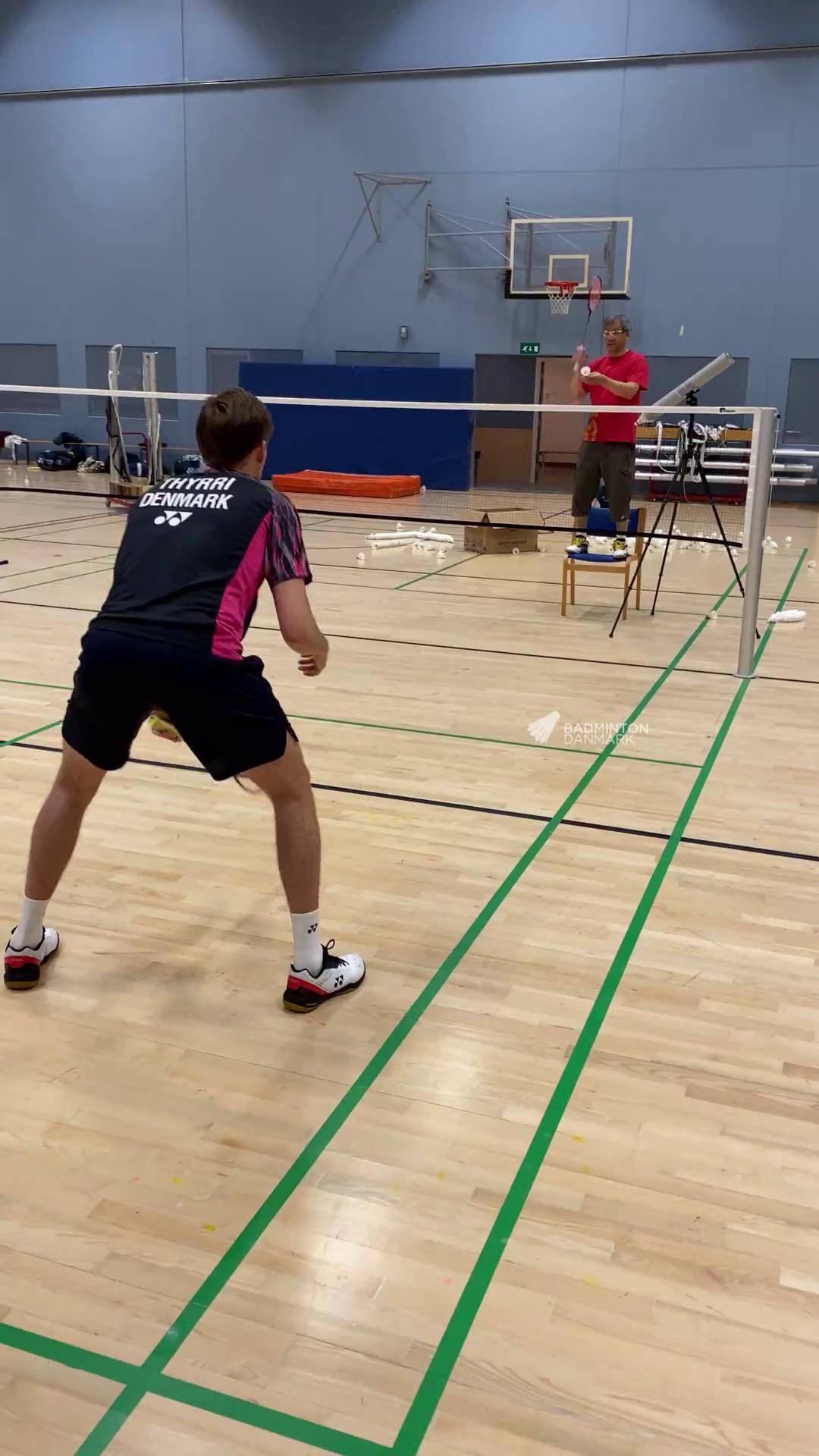 张教练训练丹麦国羽基础技能日常羽毛球 羽毛球教学 羽毛球训练 dou上