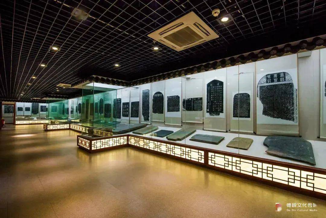 博物馆将这些珍珠串联起来,进一步挖掘文物的历史文化内涵,展现了德兴