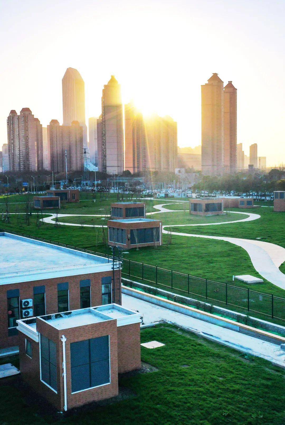 黄孝河cso调蓄池地上公园左右滑动查看更多截至2023年7月31日项目