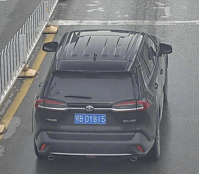 鄂bt2469地点:万达广场路段车牌: 豫jsw221地点:颐阳路与消防路交叉