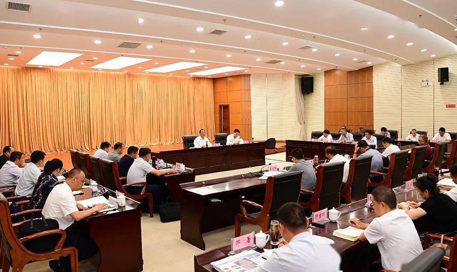 听取红塔区,江川区,玉溪高新区城市工作情况及红塔区聂耳路城市中轴线