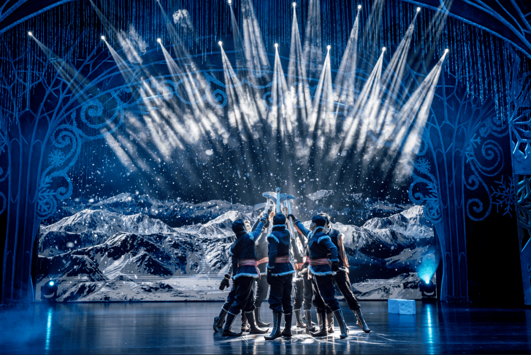 今日演出 |【打开艺术之门】全新沉浸式全景舞台剧《冰雪女王艾莎之