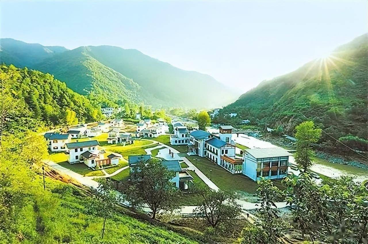 走进美丽乡村 感受田园芬芳_景点_康县_民居