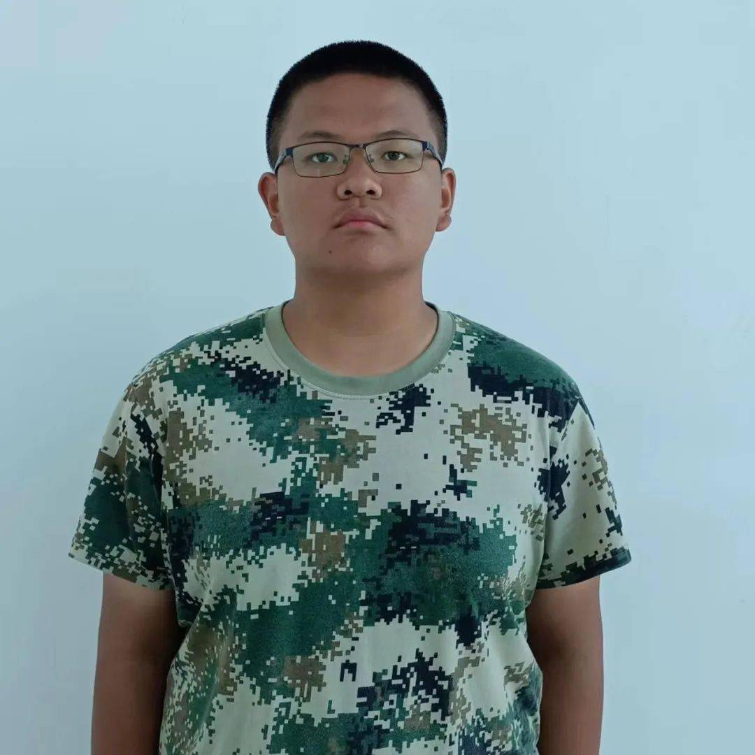 2023级高一新生军训优秀标兵风采展示_训练_评语_精神