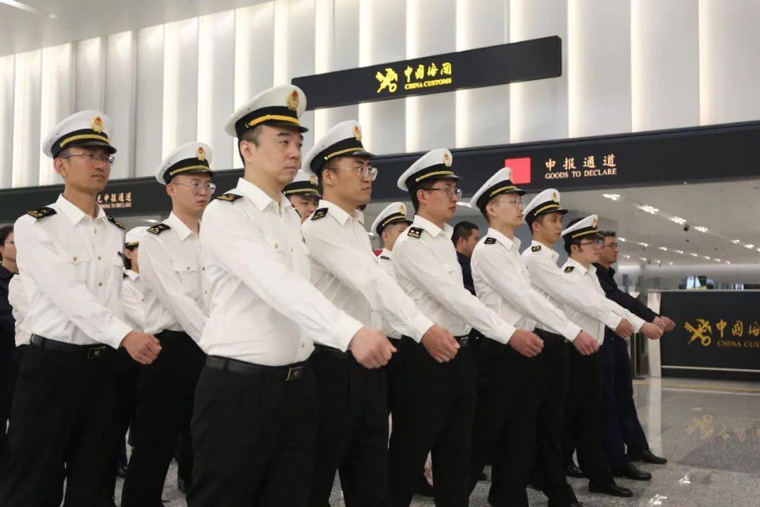 818海关不得不说的小八卦!_物品_进行_安检