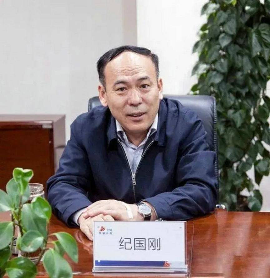 姜杰,达娃扎西,王霞同日落马,是近期西藏强力反腐的一个缩影.