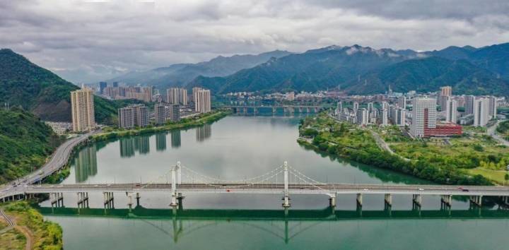 建德洋溪:以现代化美丽城镇创建绘就共富新景_教育_全域_社会