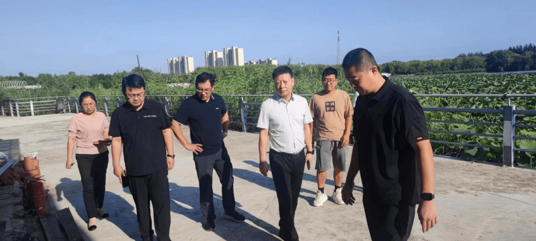 区园林服务中心党组书记、主任王琦到念坛公园调研指导工作_情况_自动_贩卖机