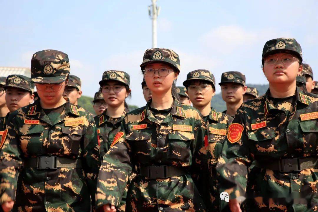 平阳中学内一幕!共5天_军训_平中_高一