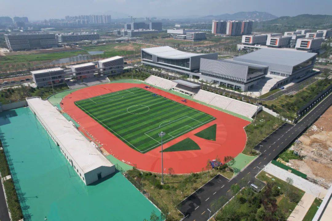 烟台大学八角湾校区全景俯瞰来啦!_渤海_教学楼_新区