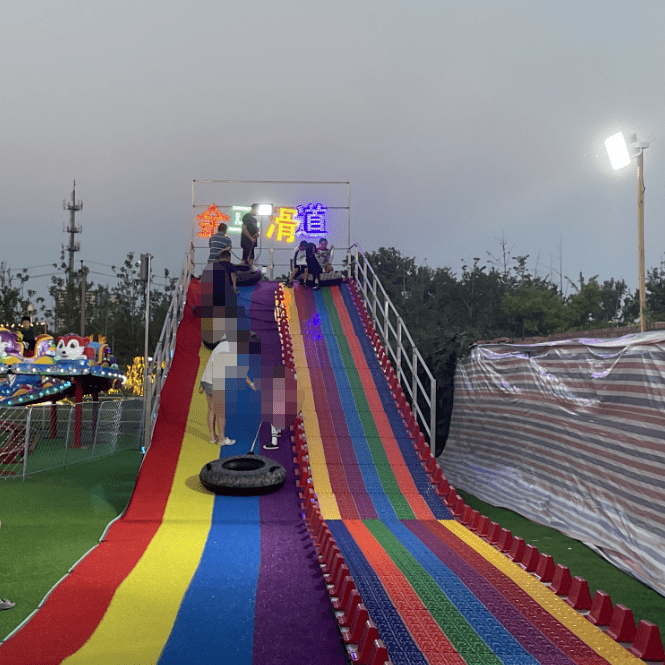 (东郎文创园)68元抢东郎夜市游乐场1大1小通用票,任选8个项目,带娃