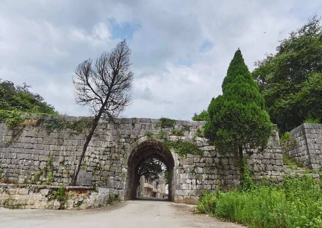 “桂北第一雄关”就在桂林这个村 古严 关口 严关镇