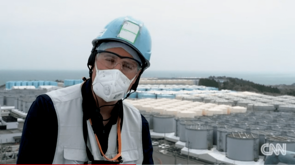 日本核污染水进入大海！海水呈现出两种颜色