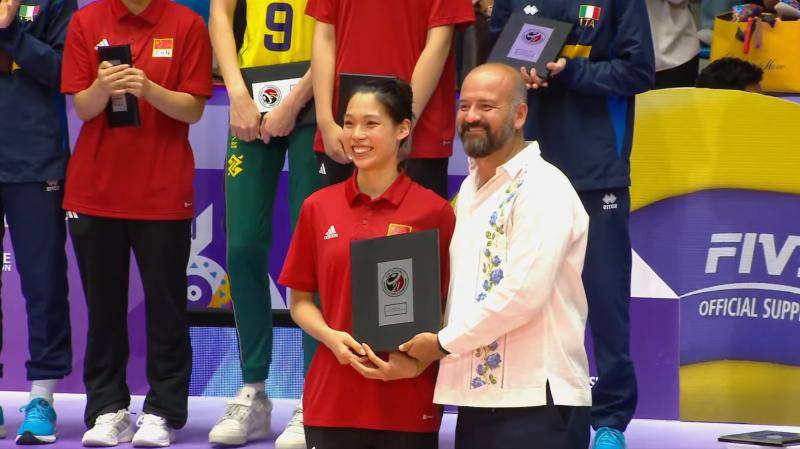 关注 | 恭喜!庄宇珊获得U21女排世锦赛MVP 中国女排三人入选最佳阵容_中国队_朱星辰_决赛