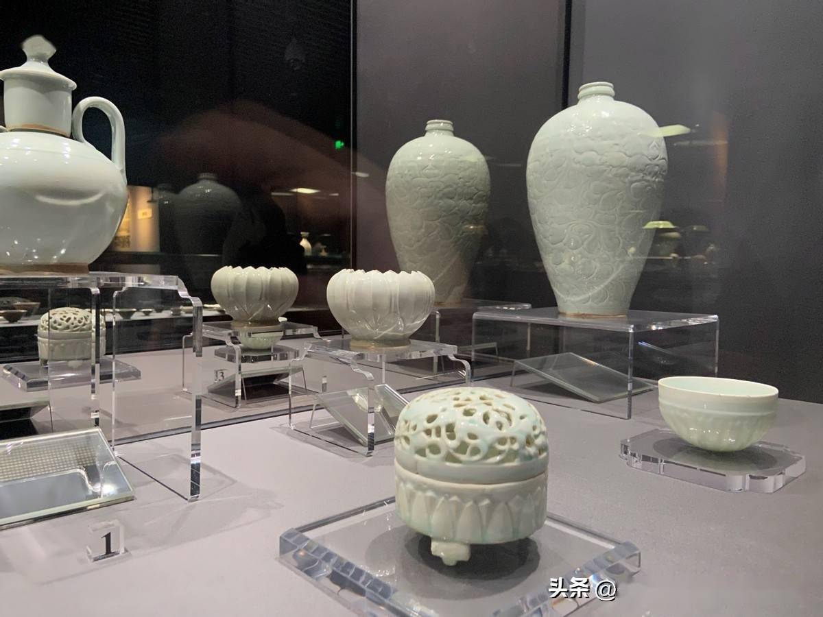 上海观复:白中泛青,温润如玉的景德镇窑青白瓷_白釉_香薰_镂空