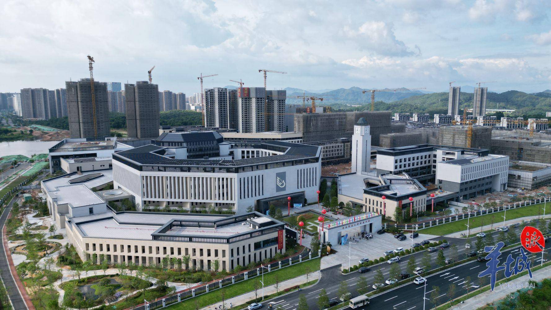 华附知识城校区(首开区)启用开学,为全寄宿完全中学_教育_发展_黄埔区