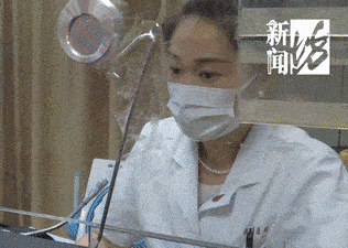 上海这所三甲医院，阿姨爷叔排队就挑这位挂号员：在这挂号，毛病好一半！