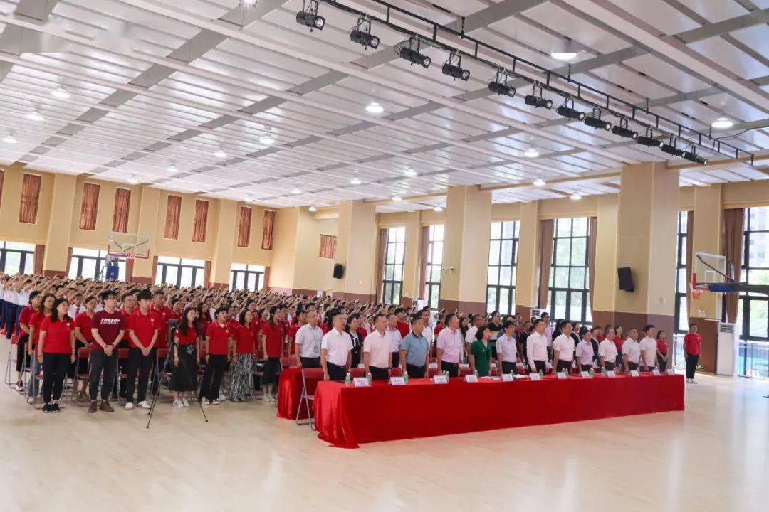 番禺区广铁一中铁英学校正式揭牌_办学_教育_发展