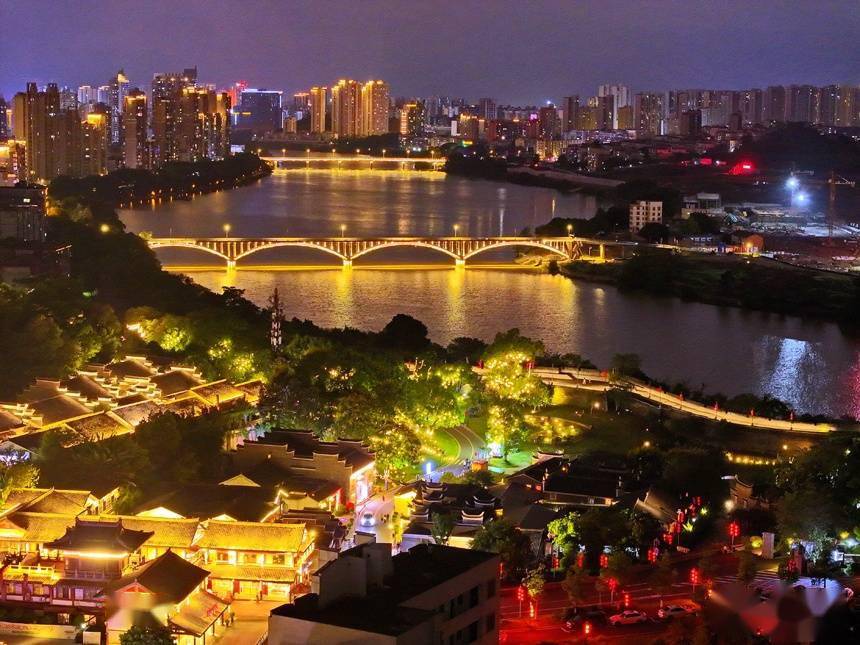 江西赣州:古城夜景醉游人